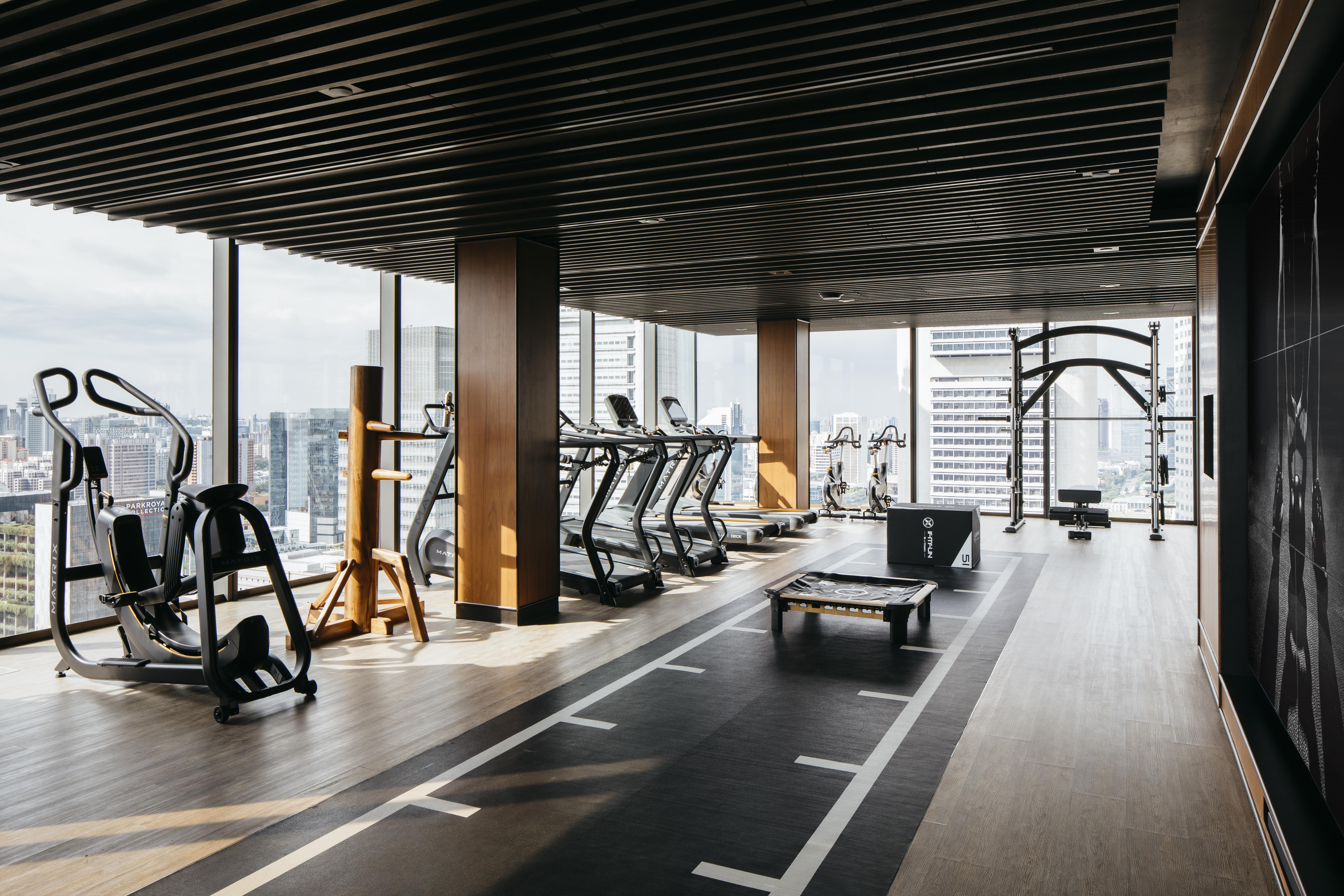 The Clan Hotel Singapore By Far East Hospitality Exterior photo The gym at the 100th floor